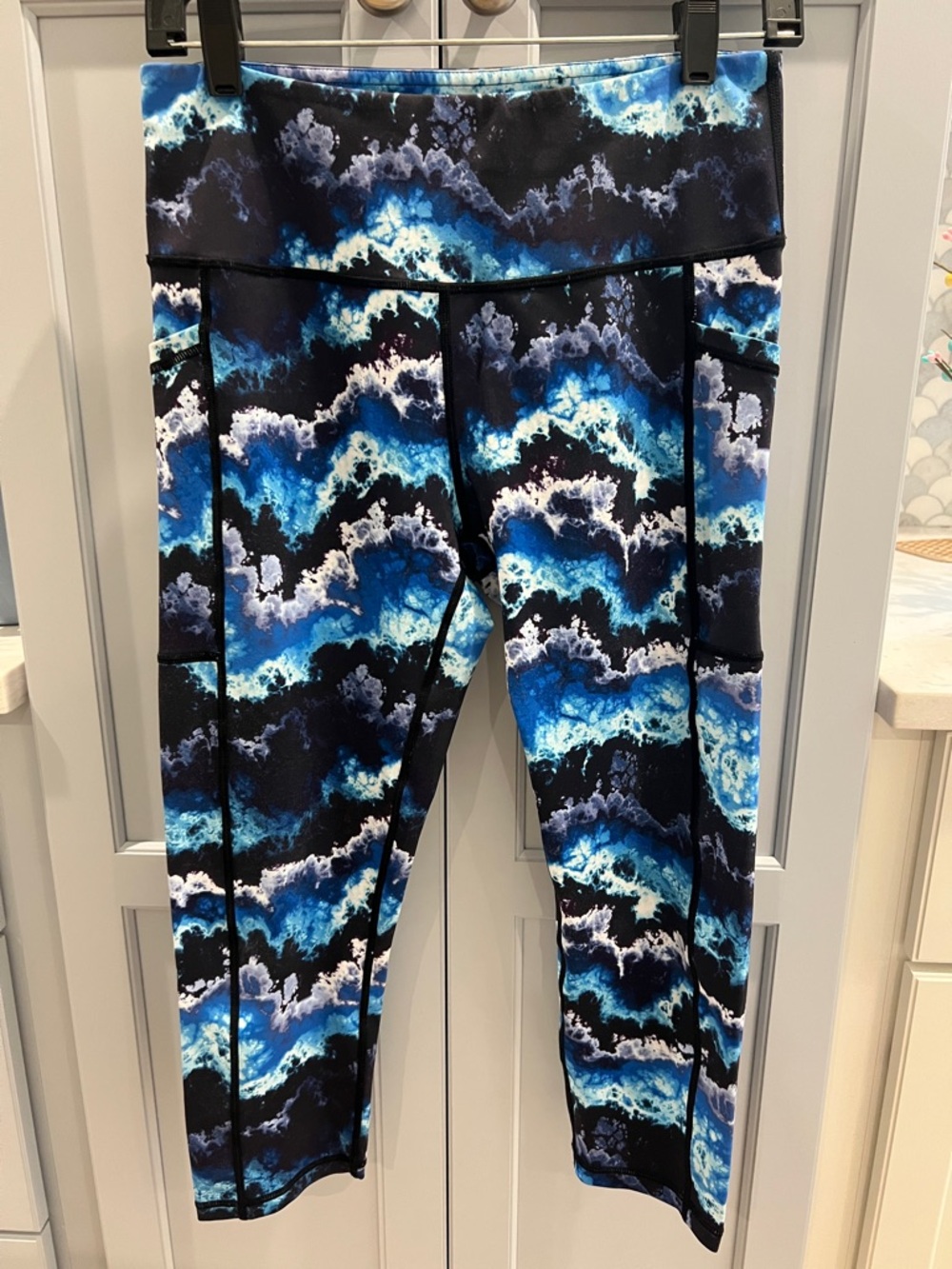 Constantly Varied Gear Ocean Tide Performance Leggings - Black & Blue